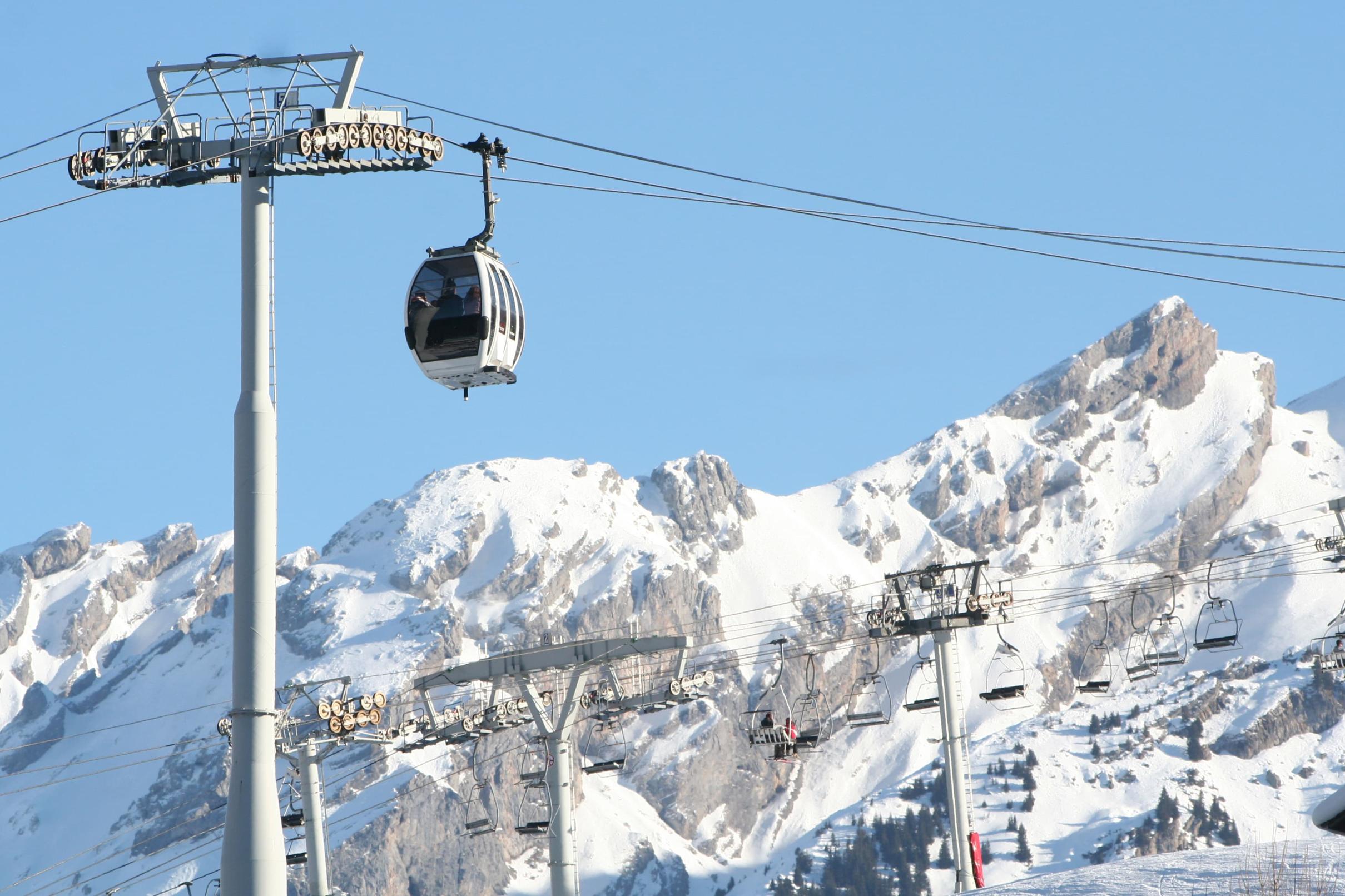 MASSIF DES ARAVIS : La Clusaz - Le Grand Bornand