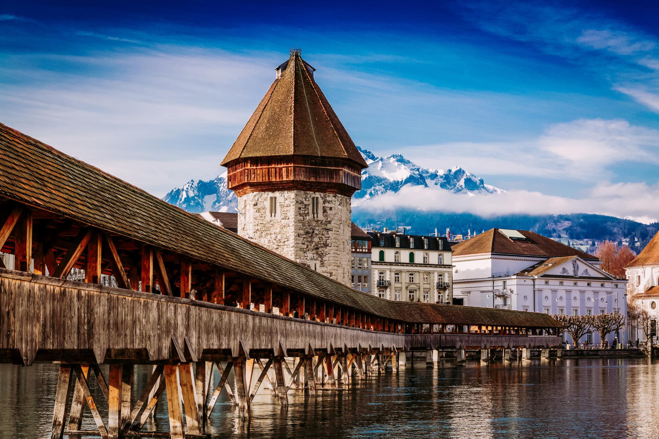 Chamonix - Lucerne - Interlaken - Jungfrau - Evian (France - Suisse)